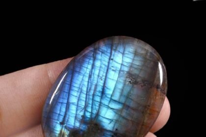 Labradorite Stone